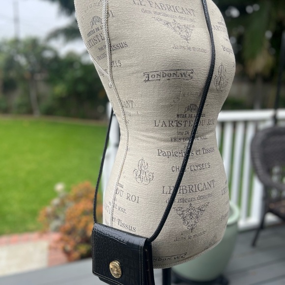 Liz Claiborne Black Crossbody Bag - Picture 12 of 12